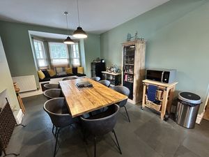 Photo 8- click for photo gallery